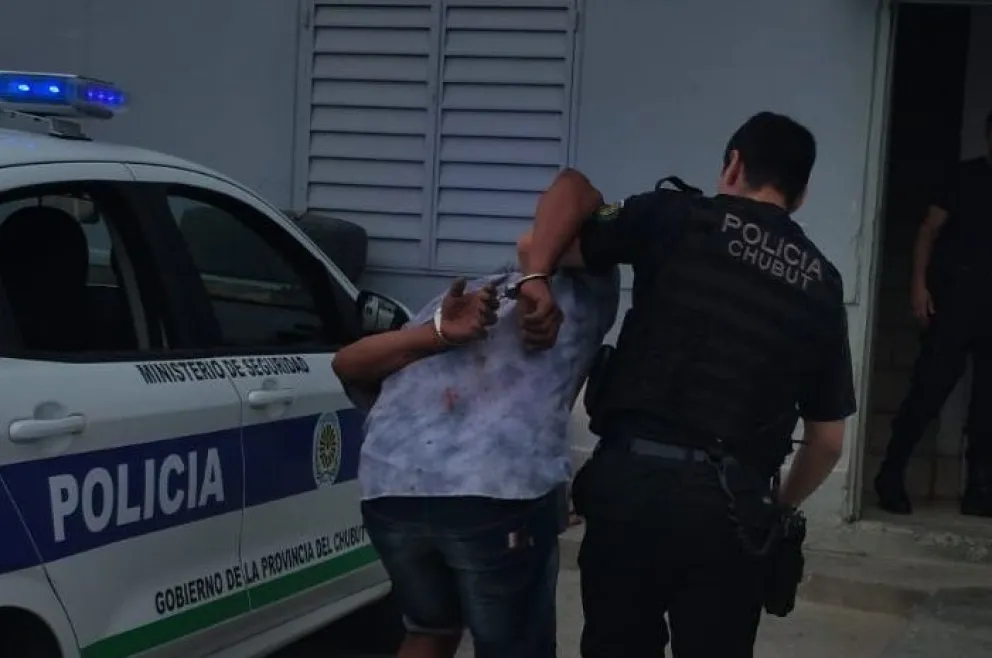Volvieron a detenerlos en la misma empresa