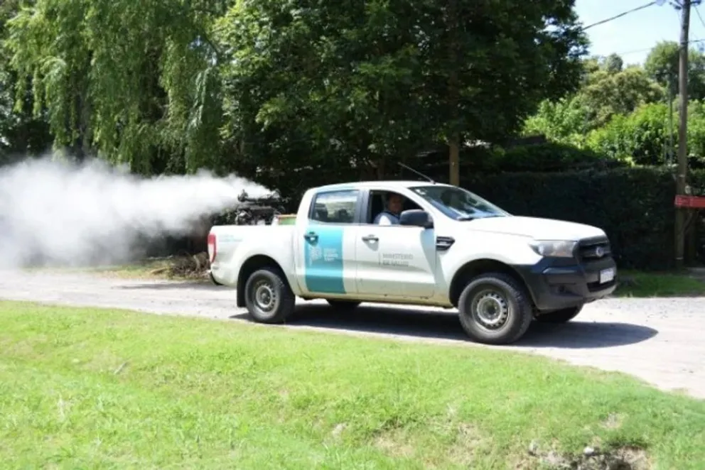 Tras la muerte de una mujer por Encefalitis Equina del Oeste, fumigan para mitigar el avance del mosquito transmisor