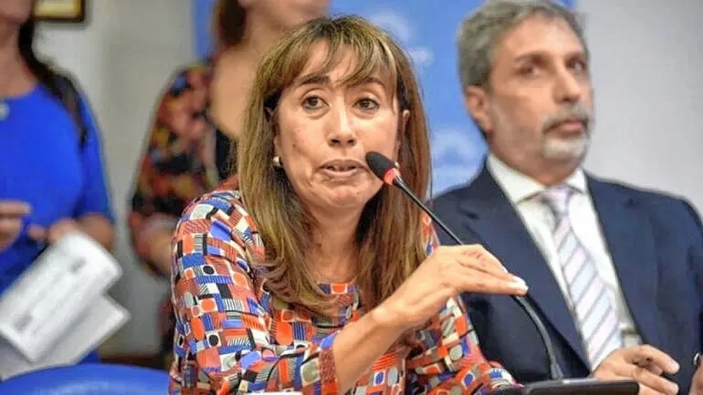 La diputada Roxana Reyes llevó al Congreso el debate por la ley de pesca