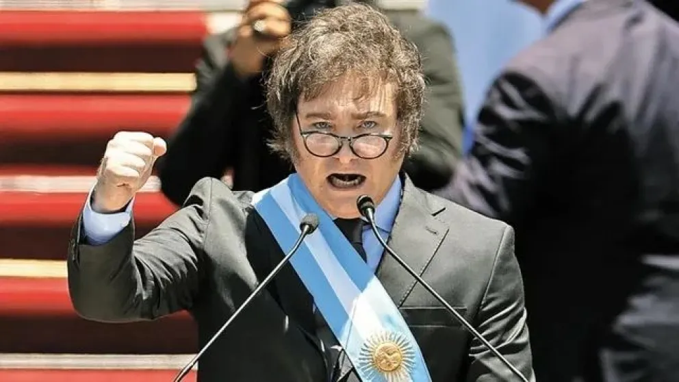 “No estoy dispuesto a negociar nada”, advirtió Milei sobre la ley ómnibus, y dijo que "se está más cerca de dolarizar"
