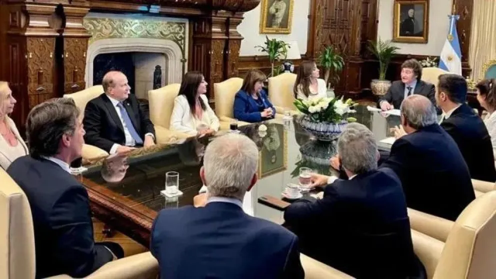 La dura advertencia que Milei le trasladó a sus ministros en caso de no aprobarse la Ley Ómnibus