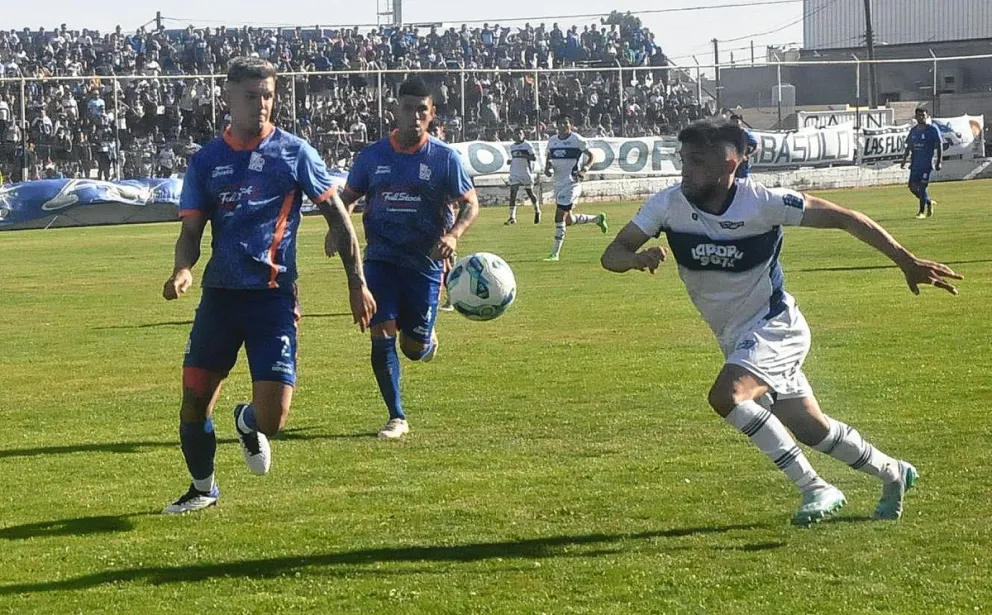 Jorge Newbery se llevó el primer duelo de la semifinal