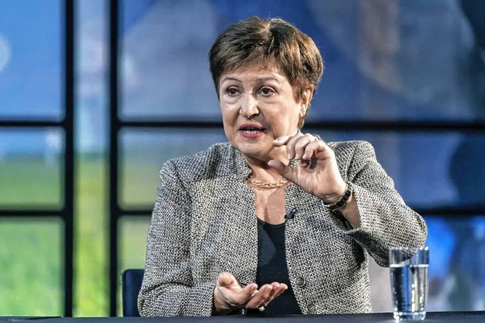 Georgieva dijo en Davos que "hasta ahora todo va bien" con las medidas que tomó el Gobierno pero le preocupan los ciudadanos más vulnerables