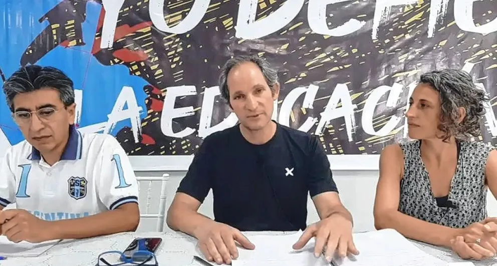 La Ley de Profesionalidad Docente “no resuelve los problemas reales que tenemos los docentes ni la cuestión salarial”, dicen desde ATECh