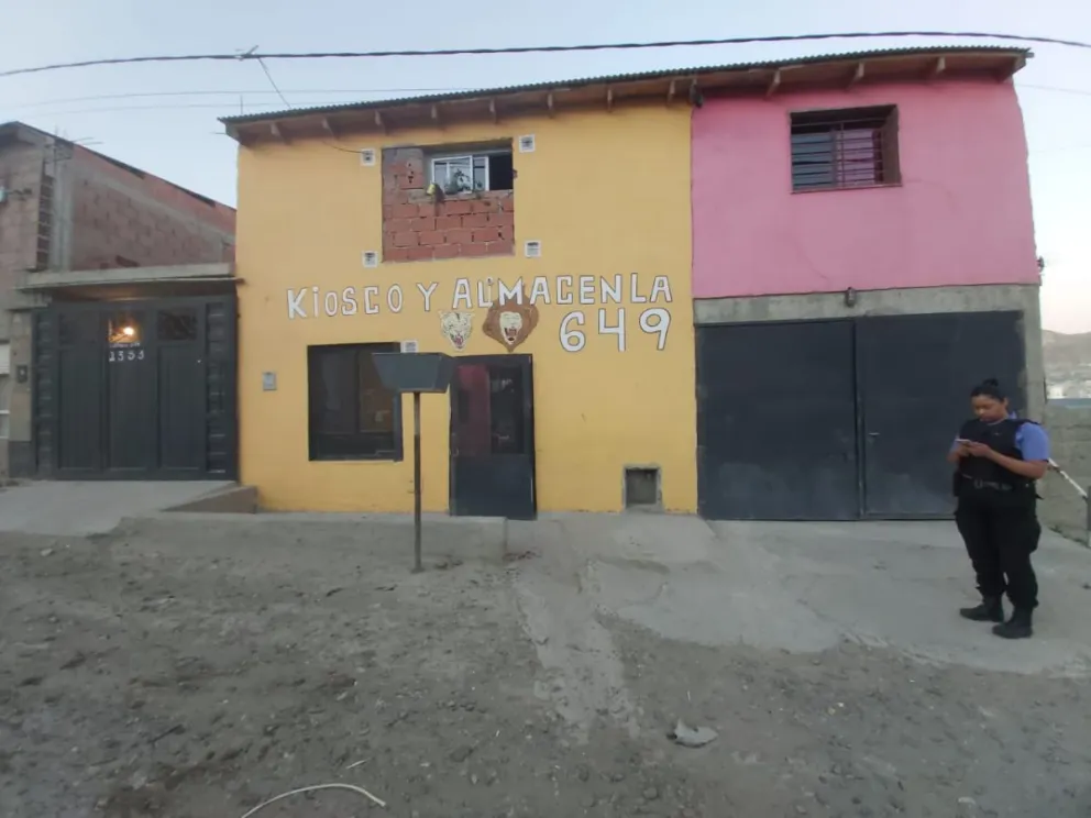 Tras una discusión, apuñaló a sus padres