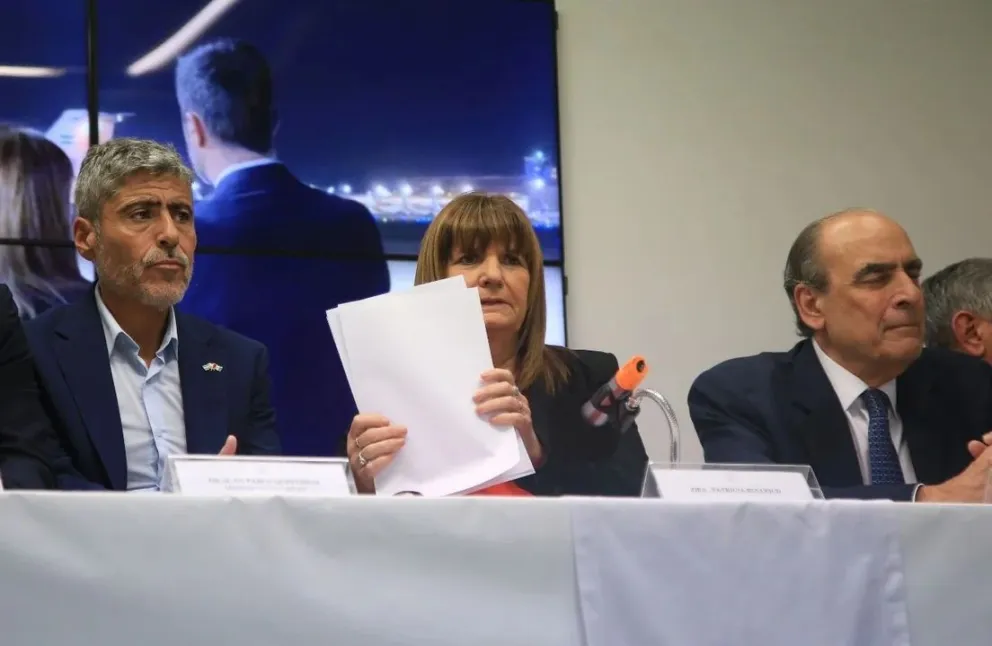 Bullrich consideró "un éxito importante" deportar a los familiares del líder narco ecuatoriano