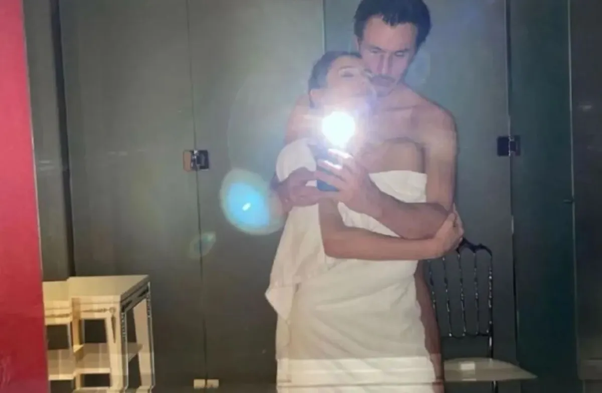 La foto íntima que Pampita subió junto a García Moritán desnudo que luego  borró | Diario Crónica