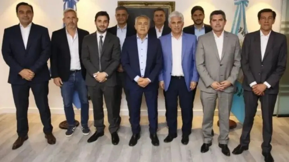 Cumbre de los gobernadores de Juntos por el Cambio: piden un cambio clave para acompañar la ley ómnibus