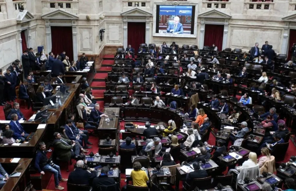 El Gobierno convocó al plenario de comisiones para dar tratamiento a la Ley Ómnibus en la Cámara de Diputados