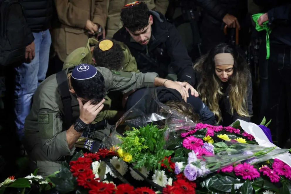Israel sufrió las peores pérdidas en Gaza y asegura haber cercado Jan Yunis