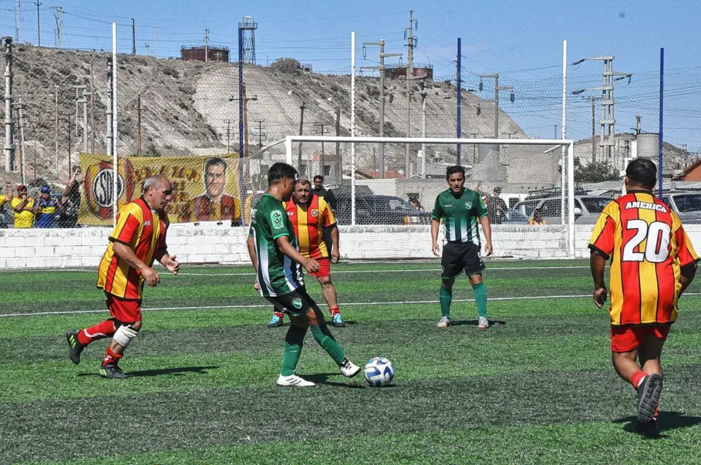 Más de 200 equipos se preparan para competir