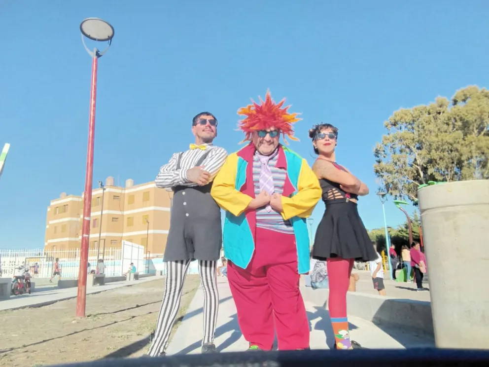 Rock, yoga, zumba, circo, fútbol playero y trekking de la luna en Rada Tilly