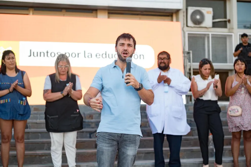 Torres presentó la Ley de Profesionalidad Docente
