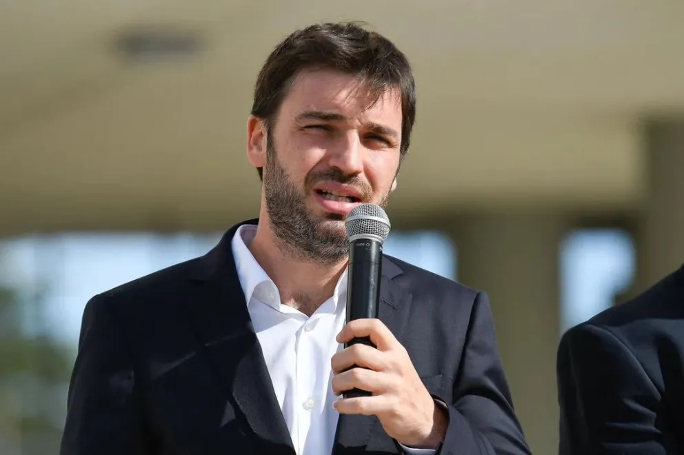Torres tras las advertencias del oficialismo: “Nosotros no los amenazamos con córtale la llave del gas"