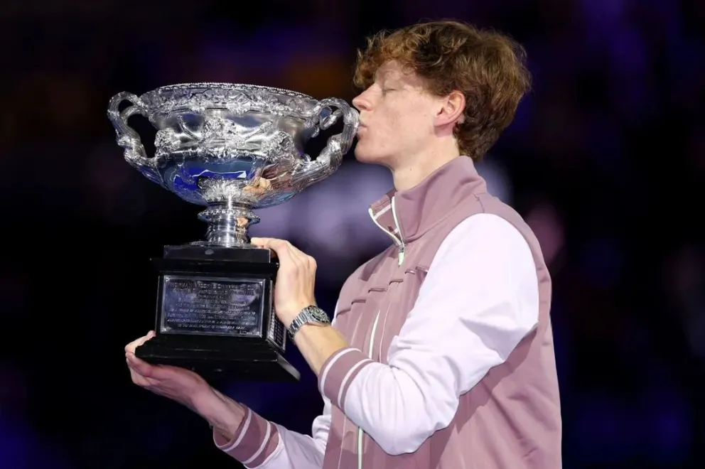 Sinner le dio vuelta un partido increíble a Medvedev y se consagró campeón en el Abierto de Australia