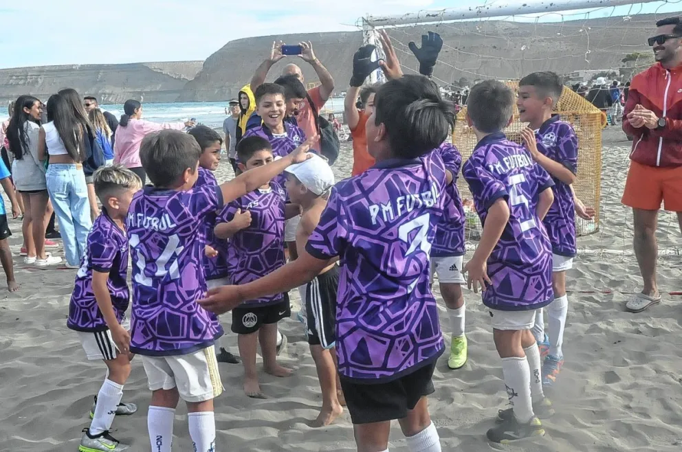 El fútbol playero definió a sus campeones