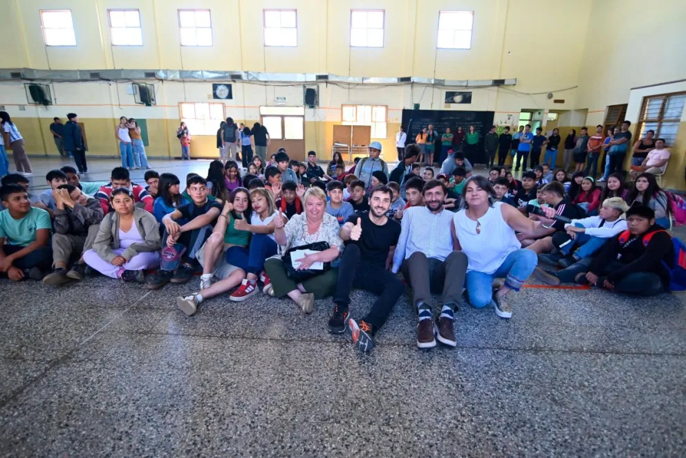 Después de más de diez años, Torres garantizó el normal inicio de clases en Chubut