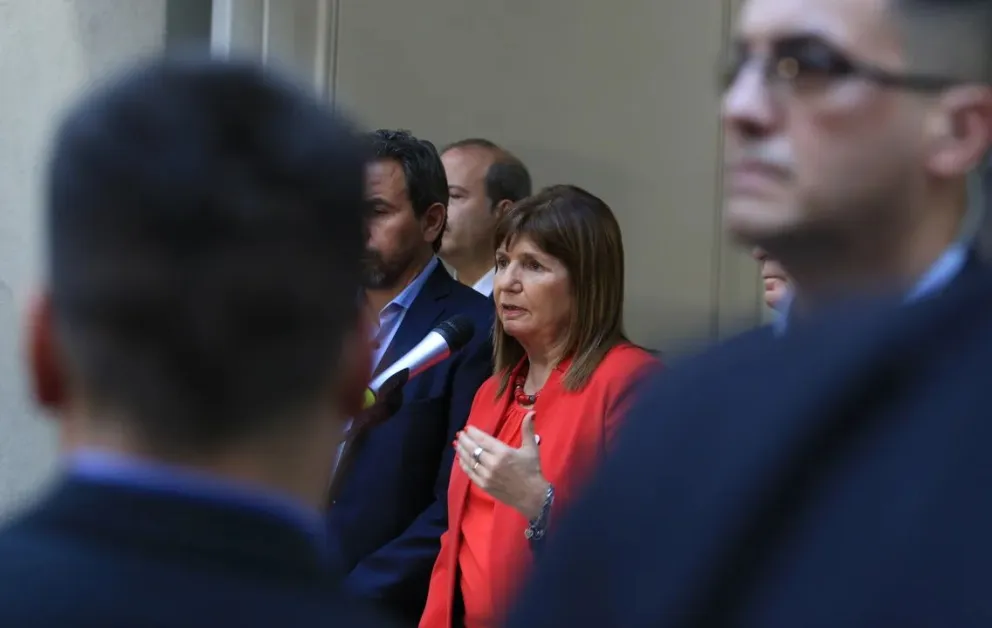 Cómo es el nuevo "protocolo de gestión para presos de alto riesgo" que presentó Bullrich