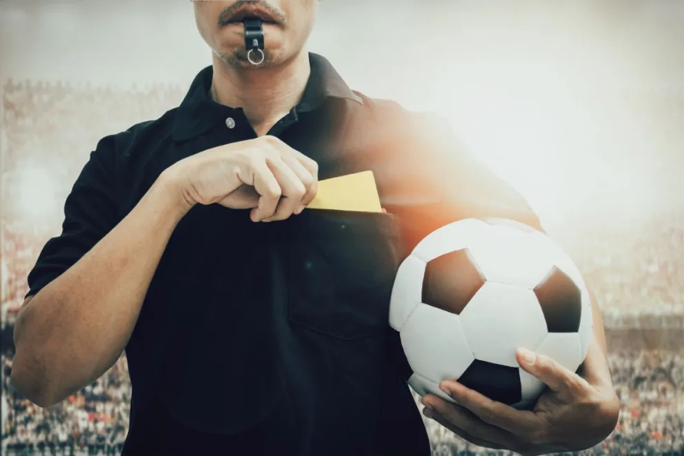 El VAR en Argentina: ¿contribuye a la justicia deportiva o a más controversias?