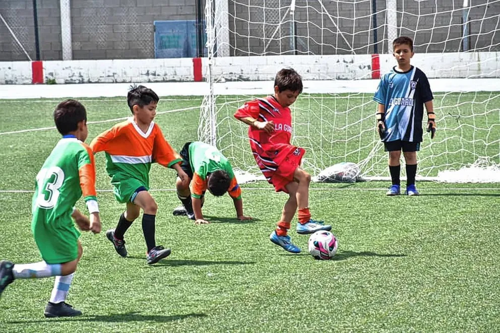 Sigue el campeonato de fútbol “Comunitario Verano 2024”