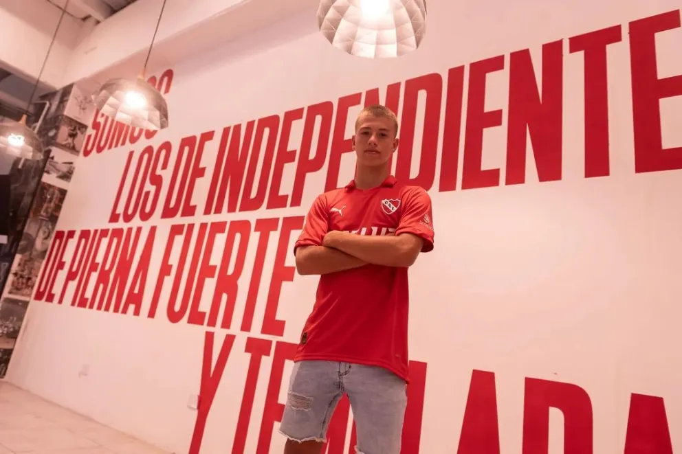 Independiente blindó a su "joyita": Tomás Parmo firmó su primer contrato con una cláusula millonaria