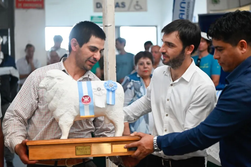 Torres participó de la 86° Exposición Rural de Comodoro Rivadavia y puso en valor el potencial productivo de la provincia