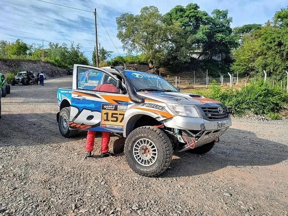 Larreguy abandonó, atropellaron a su navegante