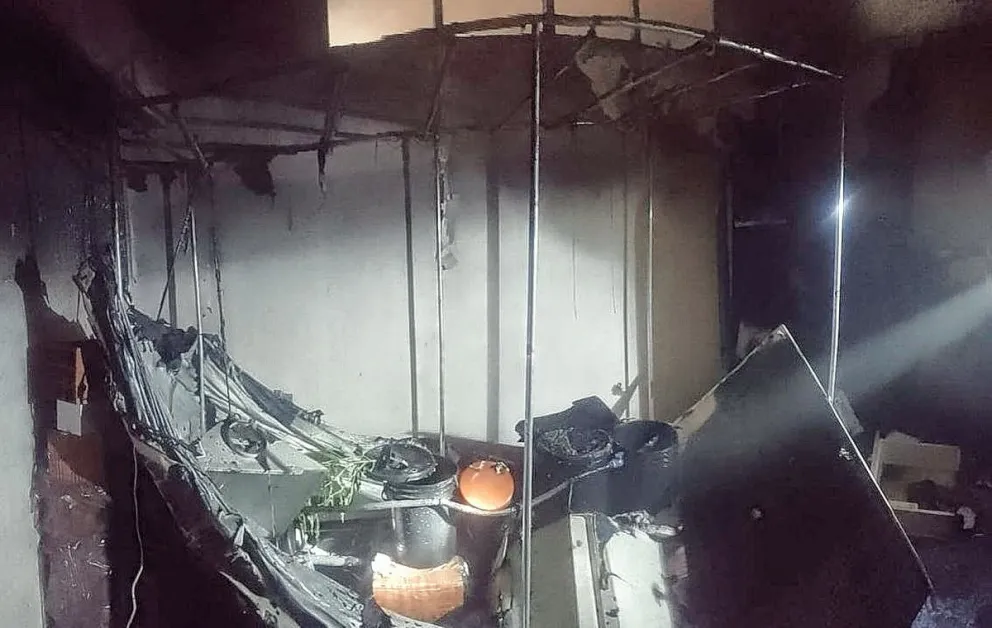 Bomberos combatían un incendio en una vivienda y se hallaron con un invernadero de marihuana en Puerto Deseado