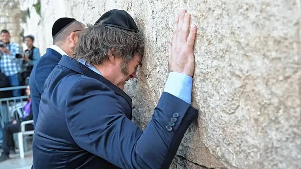 Milei lloró en el Muro de los Lamentos y se reunió con el presidente de Israel