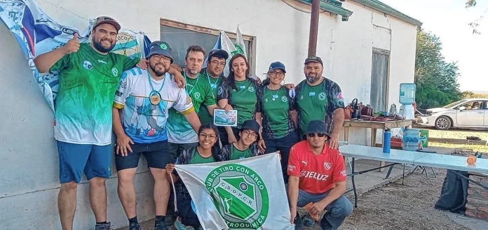 Integrantes del Club Petroquímica compiten en Trevelin