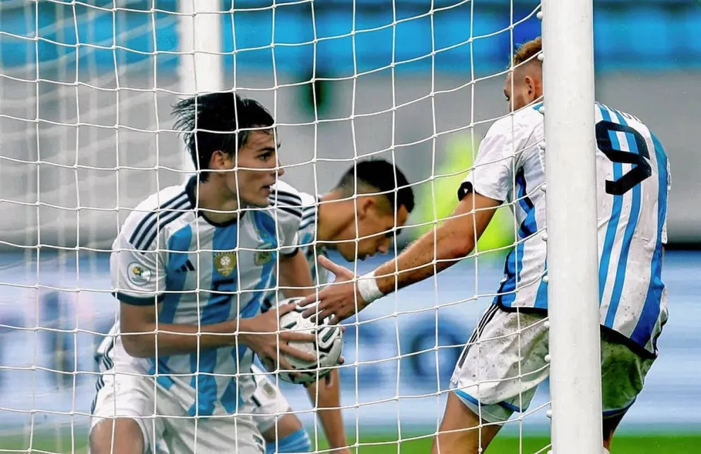 Argentina rescató un empate y sueña con clasificarse a los Juegos Olímpicos