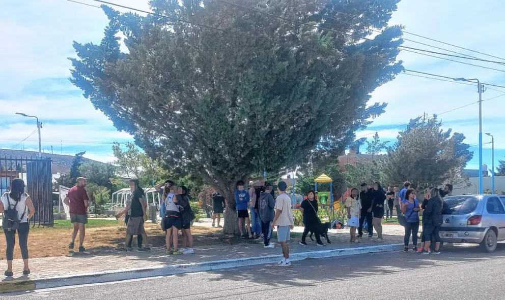 Un joven resultó con graves quemaduras tras sufrir un ataque incendiario por parte de un sujeto