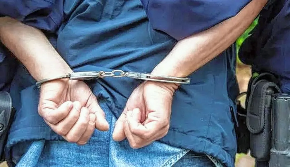 Un hombre terminó preso por hurtar 17 paquetes de fideos y dos de galletitas