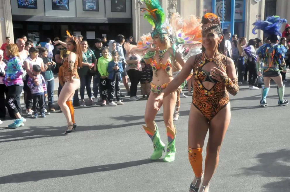 Los Carnavales colmaron las calles de Comodoro