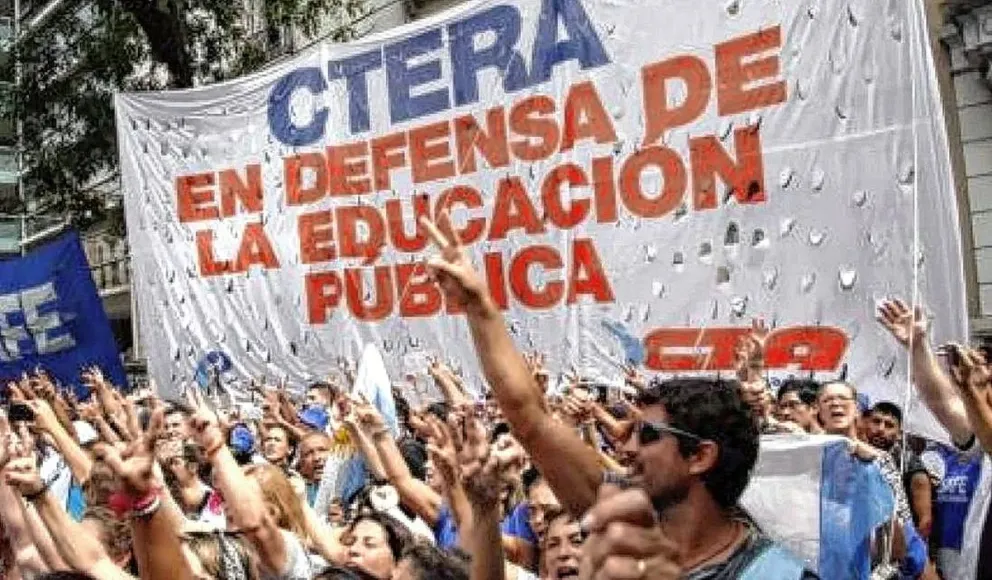 CTERA pidió al Gobierno que "recapacite" y envíe fondos docentes a provincias para evitar problemas en el inicio de las clases
