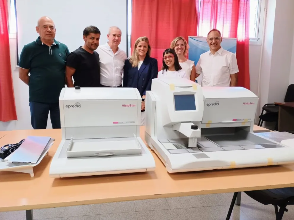El Hospital Regional incorporó un equipo para optimizar los diagnósticos de Anatomía Patológica