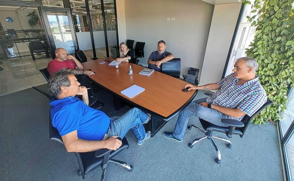 Provincia trabaja con SENASA en la gestión ambiental de pesqueras y frigoríficos