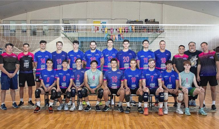 Vóleibol: Waiwen comenzó con una derrota la zona campeonato