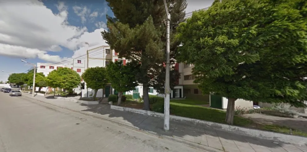 Drogándose con nafta una pareja causó un principio de incendio en un departamento y terminaron quemándose los pies