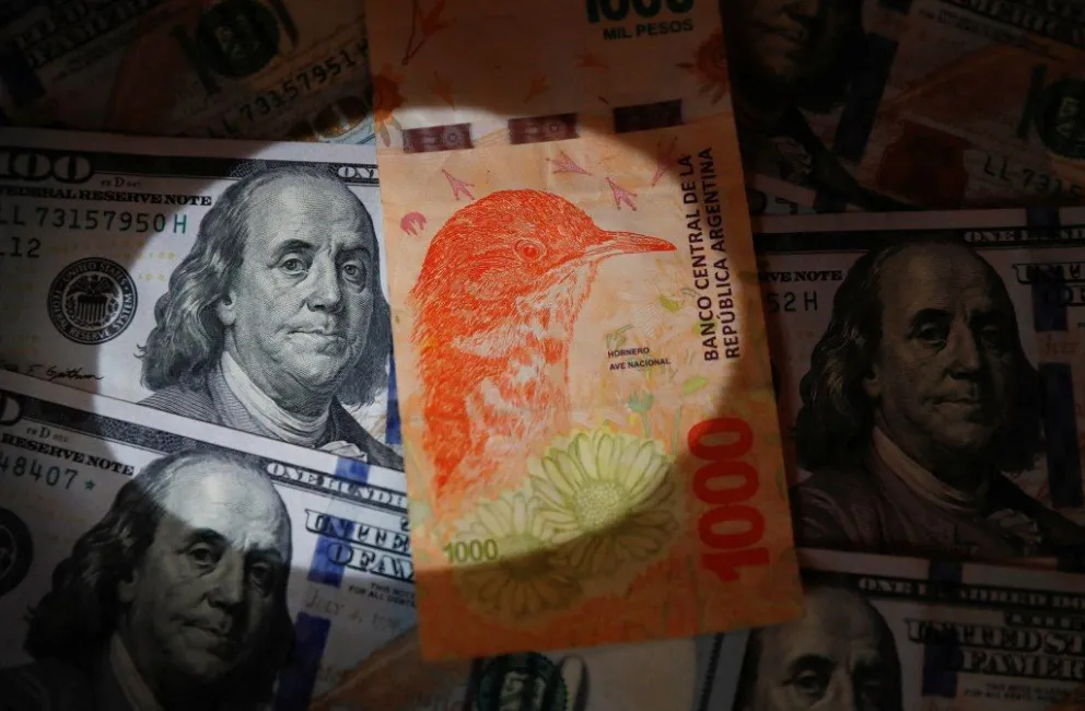 El dólar blue subió 30 pesos y acompañó el aumento de los financieros de ayer