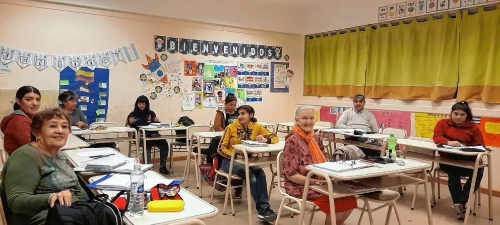 Abrieron inscripciones para jóvenes y adultos que quieran terminar la primaria