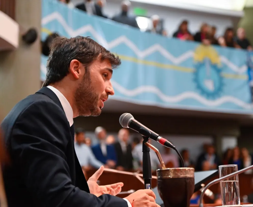 “La obra pública dinamiza la economía y es una fuente de empleo”