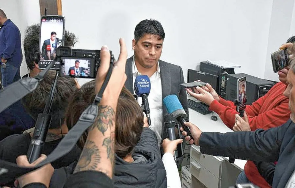 Histórico en Santa Cruz: Vidal celebró el acuerdo con los gremios para que empiecen las clases hoy