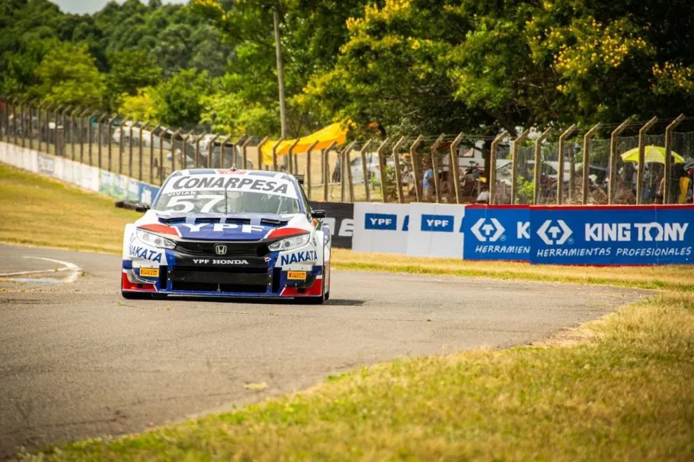 Pernía y Llaver, los ganadores en la primera jornada del TC 2000 en Concordia