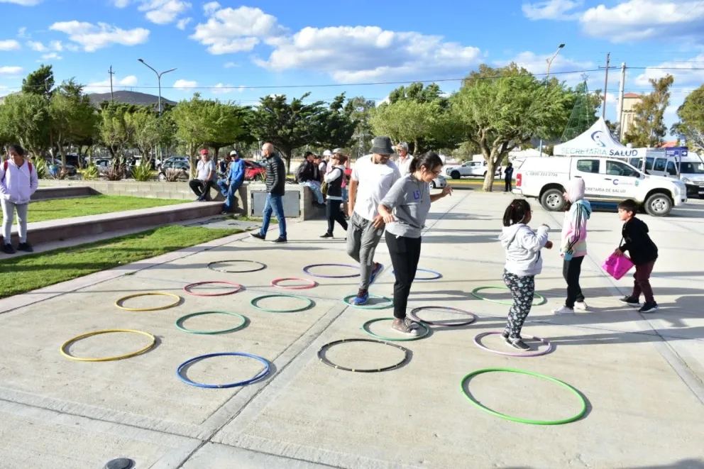 Girajuegos participó de los festejos por el aniversario del barrio Pueyrredón