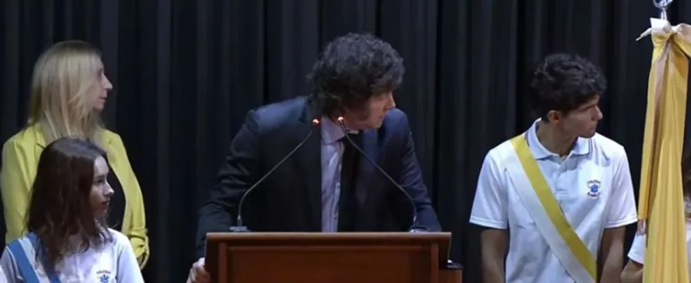 Dramatismo en el acto de apertura del ciclo lectivo de Milei: dos alumnos se desmayaron