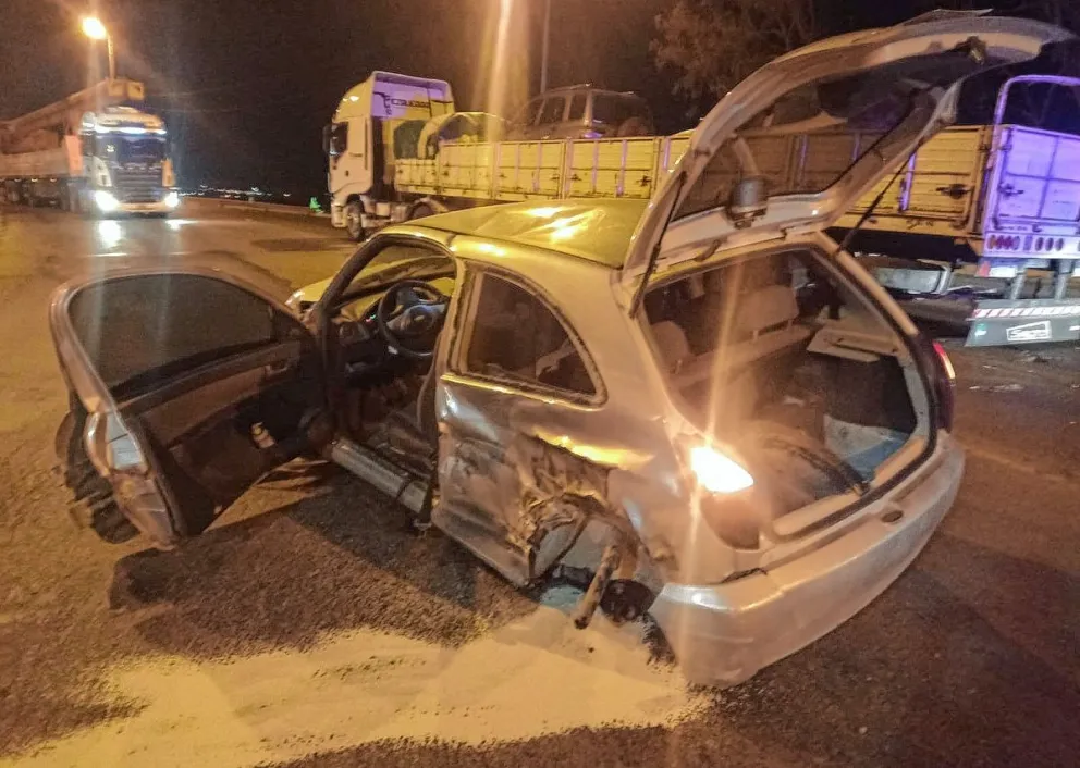 Una persona herida fue el resultado del fuerte choque vehicular en la curva del Chalet Huergo