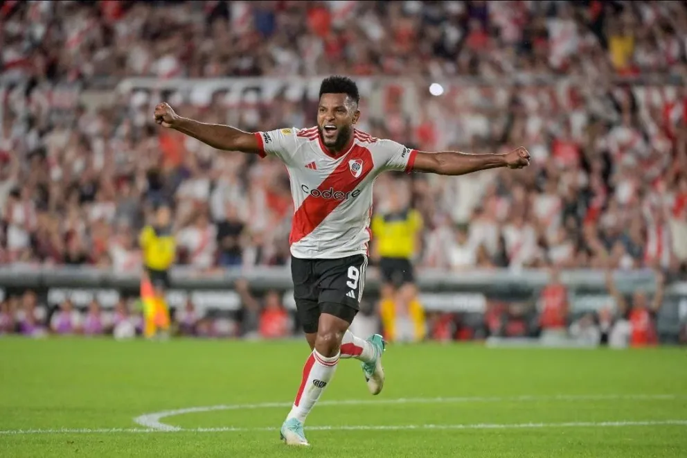 River venció a Independiente Rivadavia y se metió en el lote de los líderes de su zona en la Copa de la Liga