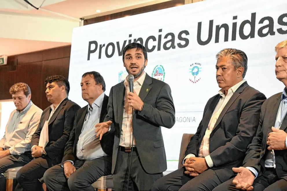 Gobernadores patagónicos se reunieron en Chubut y advirtieron a Nación: "El ajuste fiscal no garantiza ningún desarrollo"