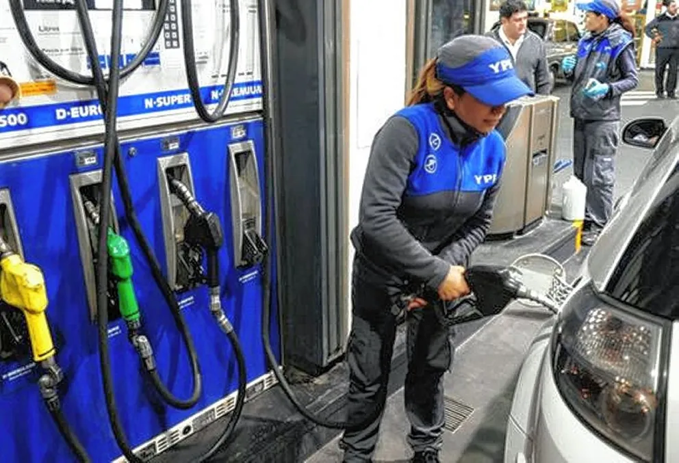 Para YPF, aún faltan aumentos del 10% en nafta y gasoil